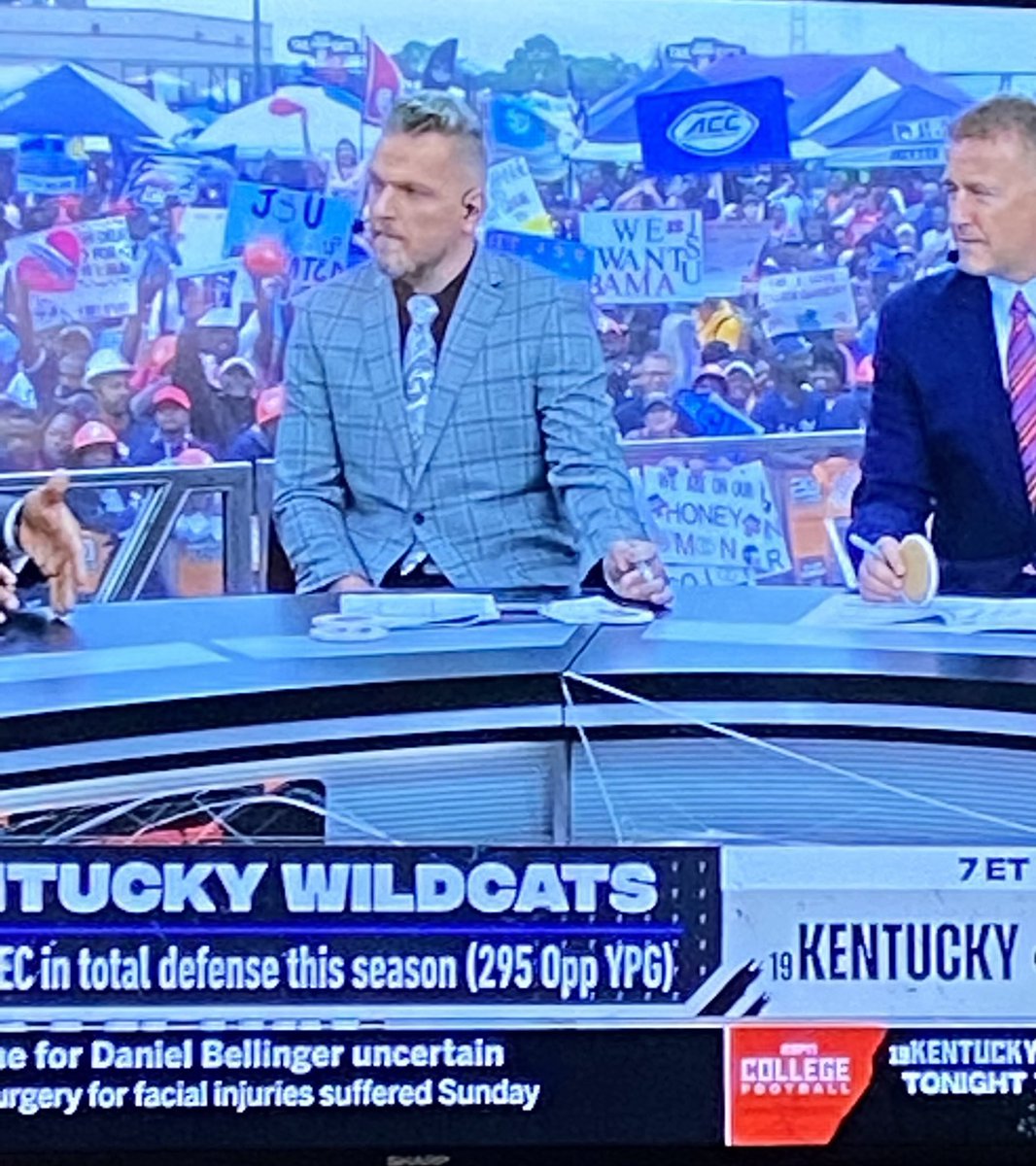 paulwall78's tweet photo. The we want bama sign at JSU, they may need to relax a touch. https://t.co/WQvZR4OAjY