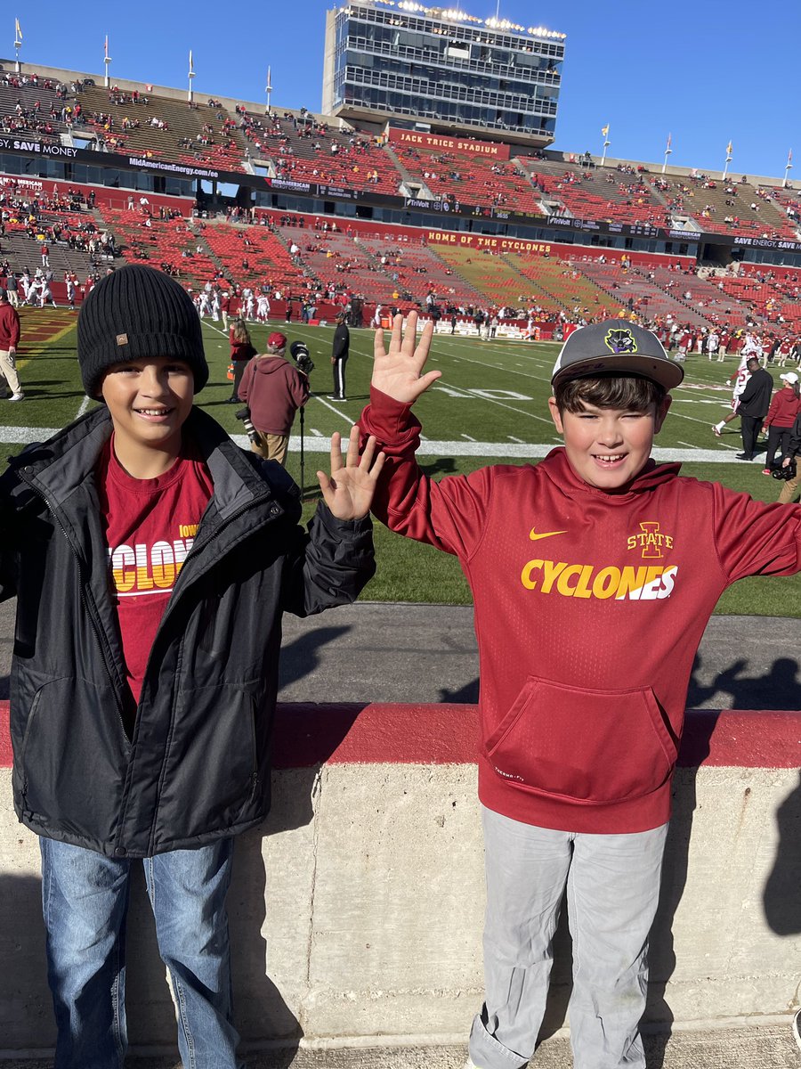 Courtney tweet media