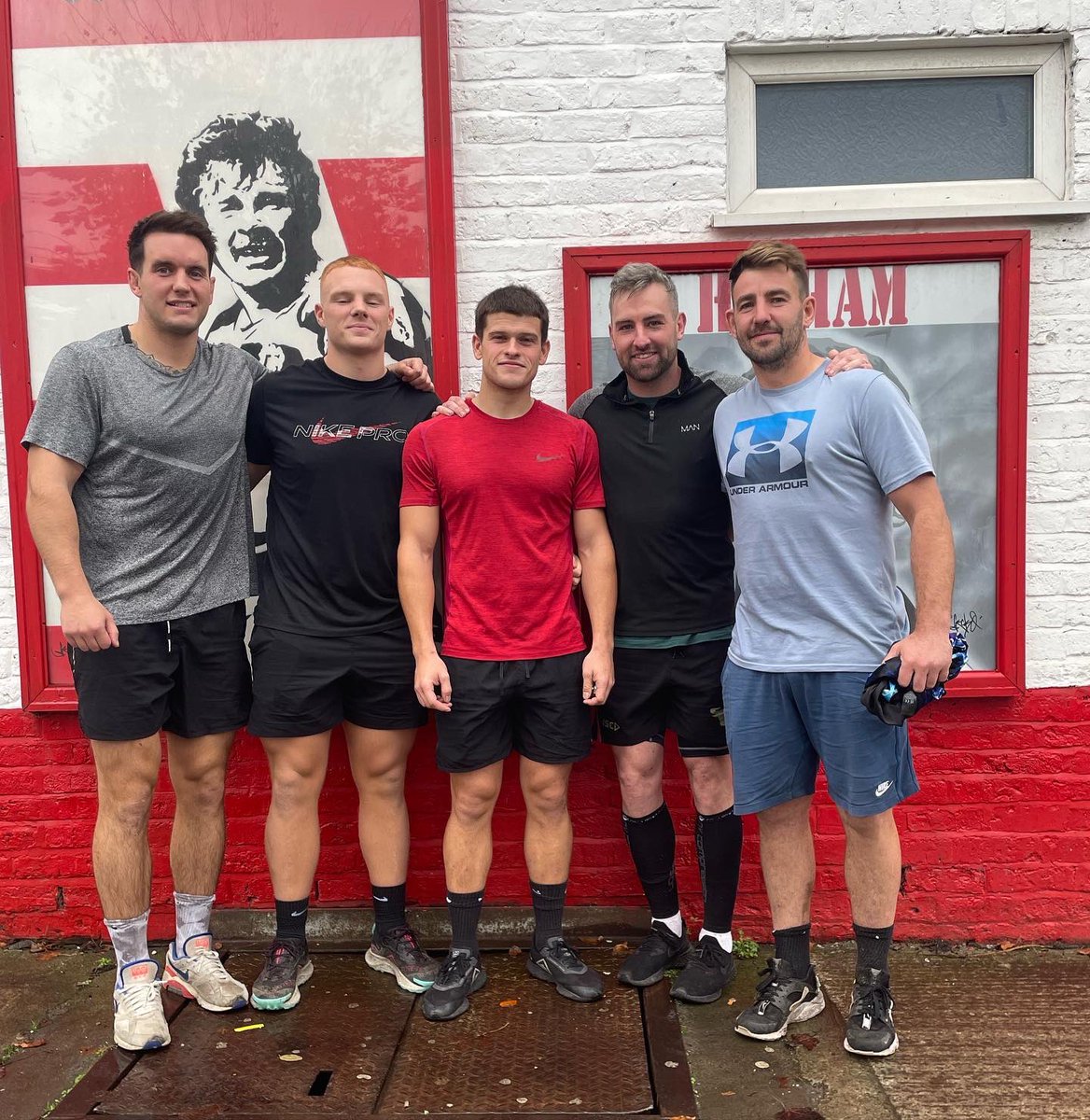 Two Hips One Knee Fundraiser tweet media