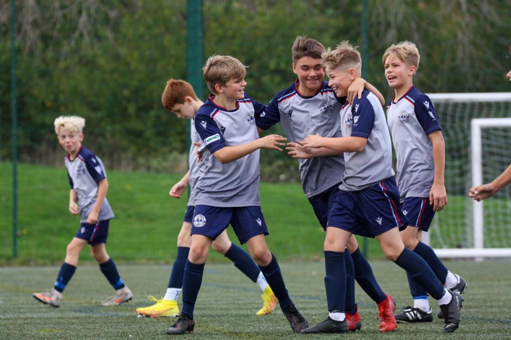 MillbrookU13JPL's tweet photo. What a cracking game of football played by both the Millbrook boys &amp; @brsacademy2010 - such class, pride &amp; passion 🙌⚽️ 
@jpluk 
#JPL 
#development 
#juniorfootball
#upthedockers https://t.co/l7m5vdYEHM