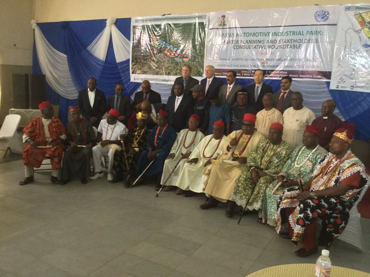ChrisAzubogu's tweet photo. A father not just for the indigenes but also non-indigenes.
You are a huge blessing to Nigeria.

Happy Birthday, Igwe na eje Uka!
Happy Birthday Igweee!!
#IgweNnewi97
#IgweOrizuAt97
#59YearsOnTheThrone https://t.co/hTZRO1U9Kx