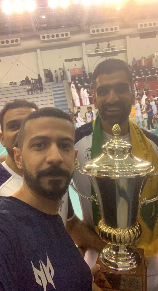 يجون لنا لاعبين ونروح لهم عشاق 
💛💚
مع العالمي محمد ميرزا<a href="/mohamedmerza/">mohd Merza</a> 

ولعيون الغالي <a href="/fahad_almulla/">fahad_almulla</a> 

مبروك للنجمة 🤍💙بطولة السوبر البحريني الاماراتي