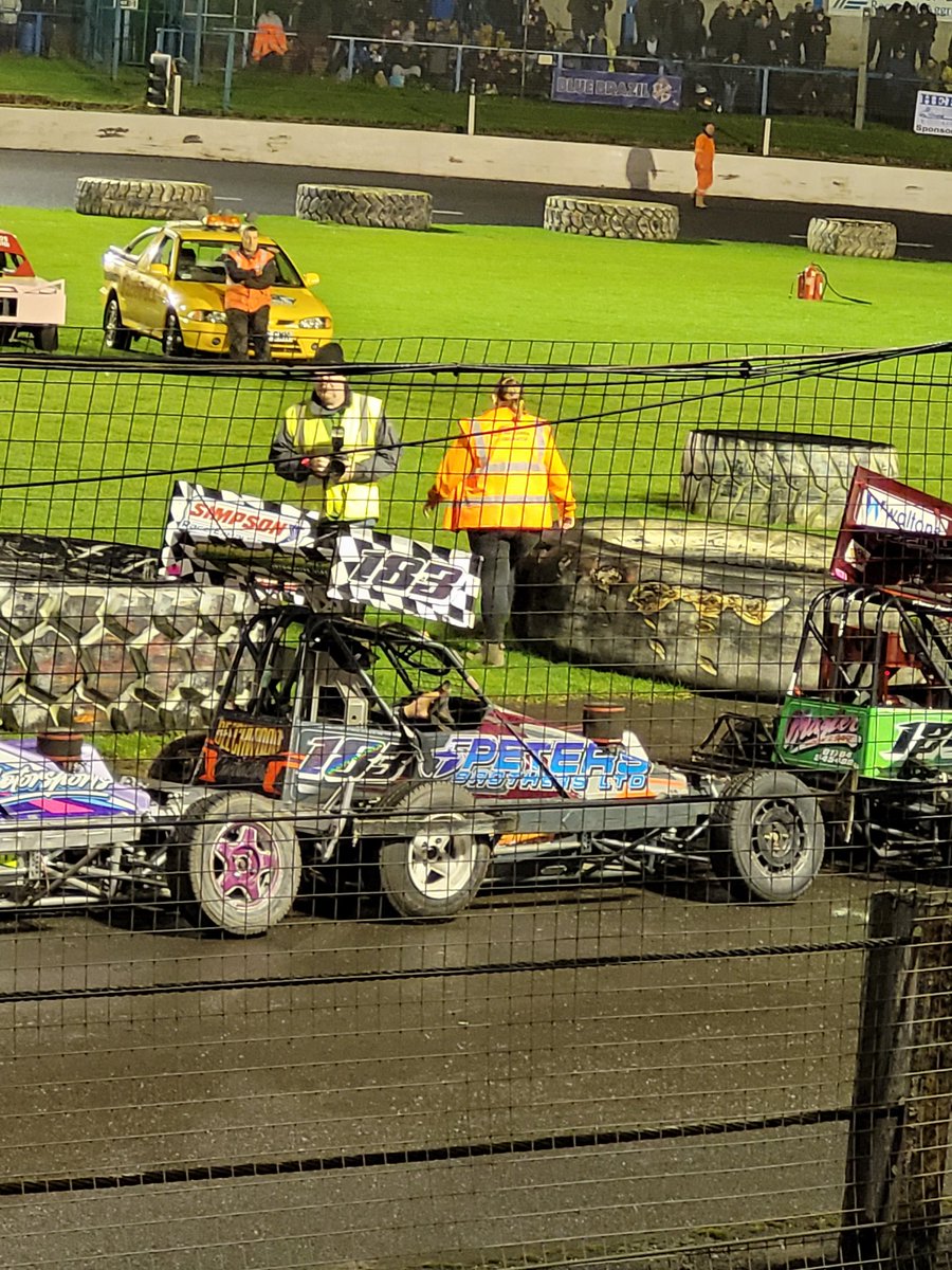 Russ704's tweet photo. 183 Guinchard wins The National Series for 2022.
#SilverRoof #BriSCAF2 #BriSCA #StockCarRacing https://t.co/RHpJJntt4X