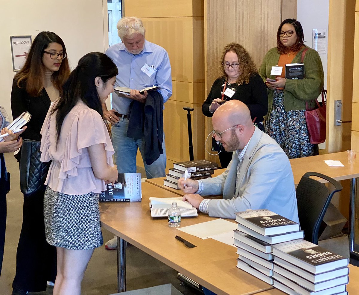 SteveScottNEWS's tweet photo. It was my pleasure to moderate today’s keynote presentation by @davidenrich of the @nytimes. It was a fascinating discussion. Everyone in attendance at the Journalism Conference got a copy of David’s book, “Servants of the Damned.” @NYPressClub @JournalistsNY 📷: @mollystarkdean https://t.co/N6GPRn4juS