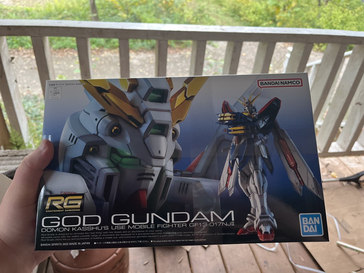 Space_Pandy's tweet photo. Thanks to @USAGundamStore for the fast delivery of this awesome kit and the sick Moon Gundam sticker. Great art from @gundamyatham. #usags https://t.co/EN8YGjqjCJ