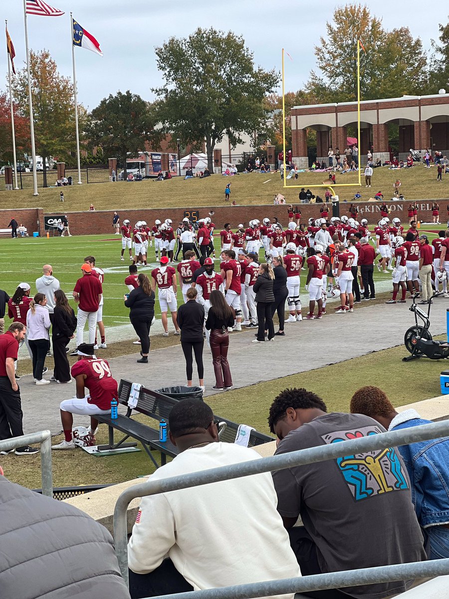 Blessed to receive an offer from Elon University❤️💛!! Thank you @TonyTrisciani @Coach___E @CoachKTinsley @CoachCoiro @coach_davidyock