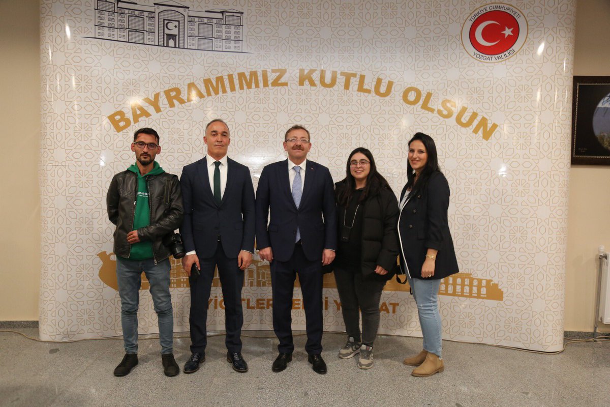Sevilaysevoo's tweet photo. #29EkimCumhiriyetBayramı #resepsiyonu 
@ziyapolat73 @semakocaker @hferhatacikgoz @19salih91akgul https://t.co/zU6qURx2eZ