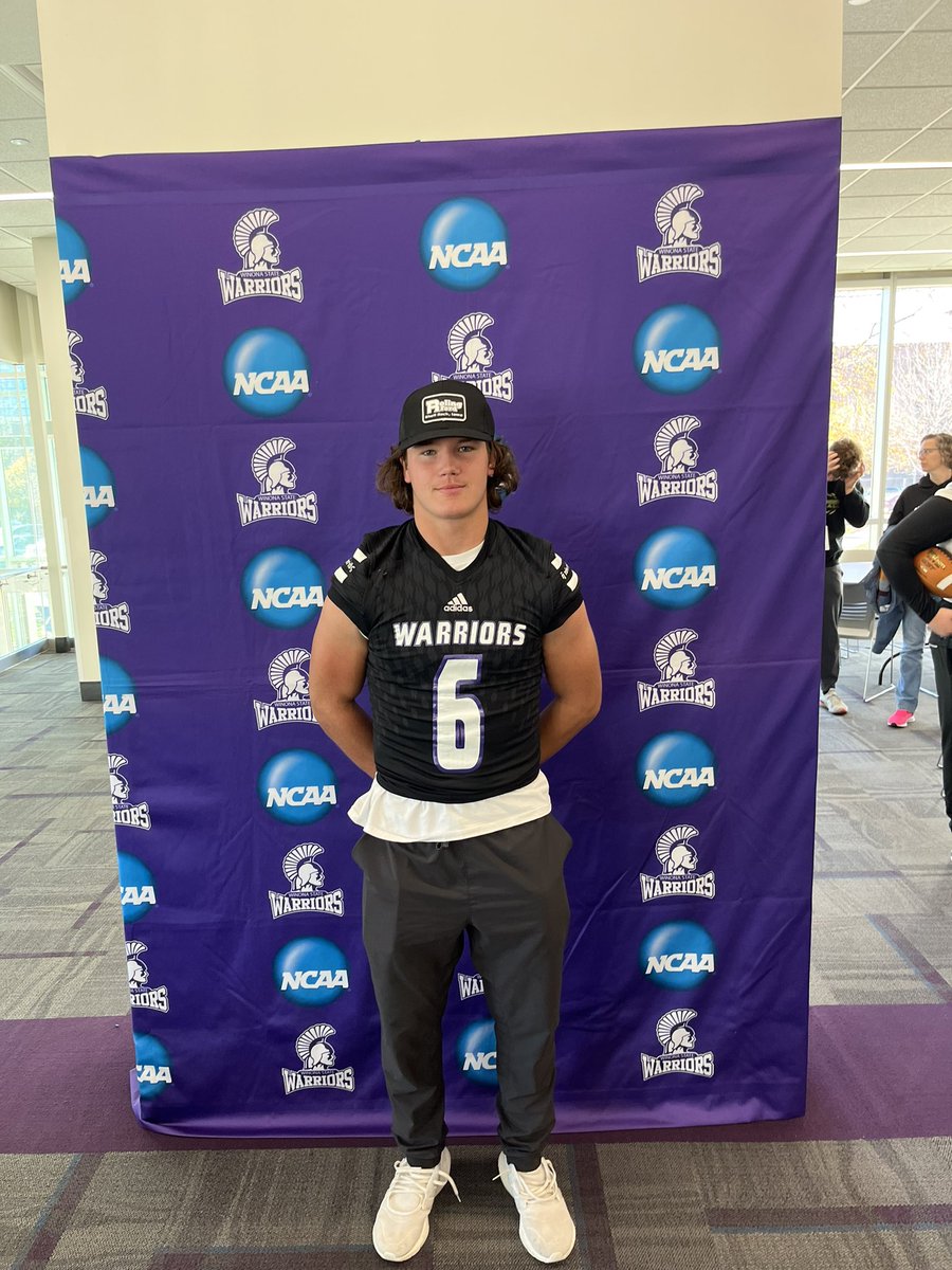Huge thank you to <a href="/PeteMenage/">Pete Menage</a> and <a href="/WinonaState_FB/">Winona State Football</a> for having me up today!!
