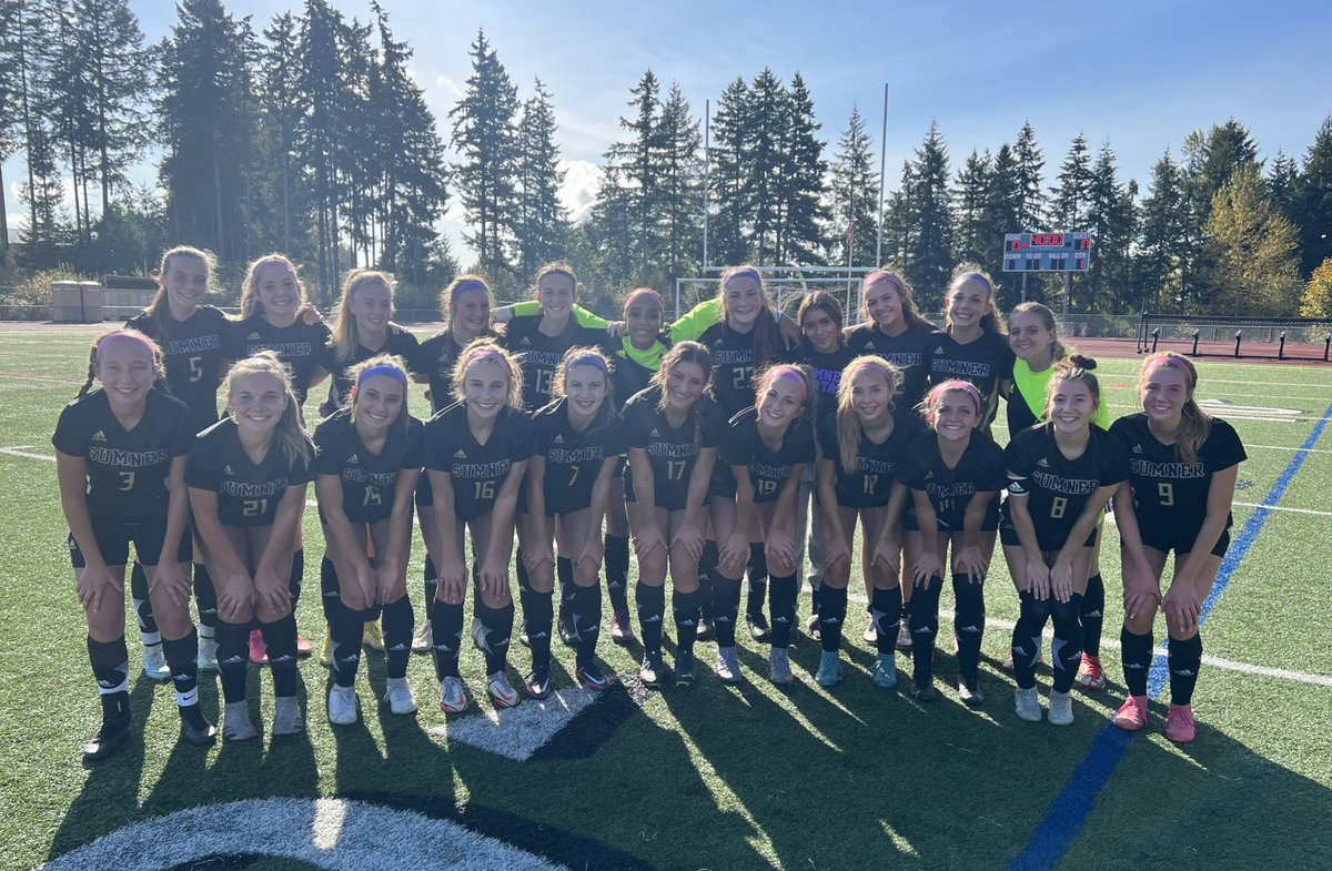 Your Lady Sparts with the 2-0 WIN on Homecoming and are headed to STATE💜💛 Goals from <a href="/carissa_carl/">carissa carl</a> and Maggie! Shutout in goal for <a href="/Jackson20287400/">Kennedy Jackson</a> ⚽️🖖🏼 #GoSparts #ValleyPride #StateBound