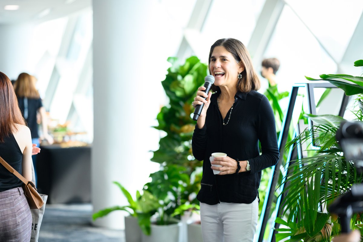 AlgoFoundation's tweet photo. We had full attendance at our Women's Breakfast Club in Singapore. Hosted by the women at @Algorand our goal was to bring all of the amazing #web3 women together, share visions, opportunities and support in the Algorand ecosystem 
#greencrypto #web3women #algofam https://t.co/Ue9lN5Mnjd