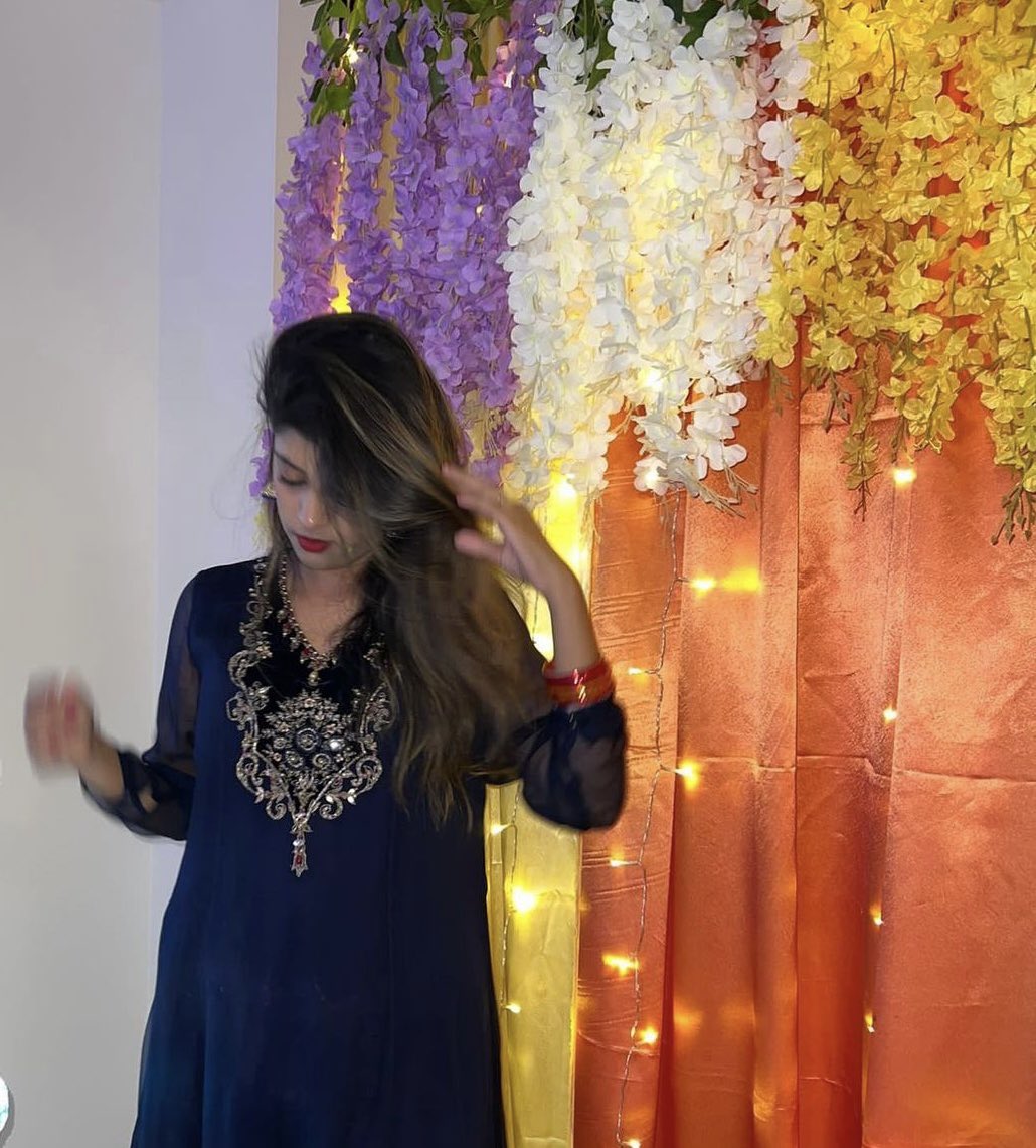 raghve_rathore's tweet image. Is it too late for diwali media? ✨