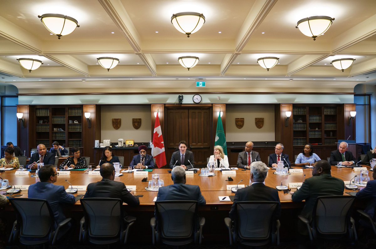 HarjitSajjan's tweet image. Our work fighting #hunger is done in cooperation with countries from across Africa. This week our government welcomed a delegation from the African Union – we had great discussions about how we can keep working in partnership. Together we will help those who need it most.