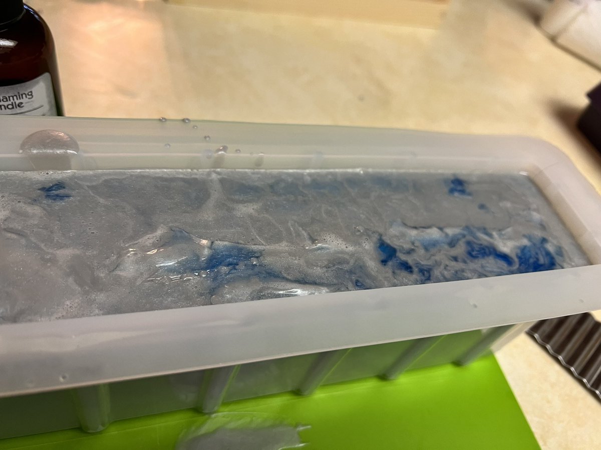 RoadQueen1967's tweet photo. Got a chunky mens bar setting up, “Flannel” is the scent! Can’t wait to cut into this beauty! #pdsoapsnsuds #gotsoap #mensbar #flannelsoap #handcrafted #smallbusiness https://t.co/l8r4XFg9ES