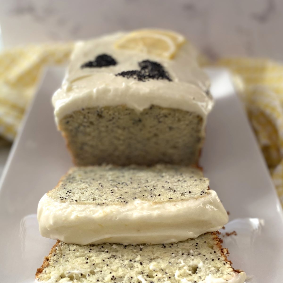 Lemon Poppy Seed Loaf easyhomemaderecipes.ca/lemon-poppy-se… via <a href="/Girl_W_aSpatula/">Amy Gigliotti Gatto</a>