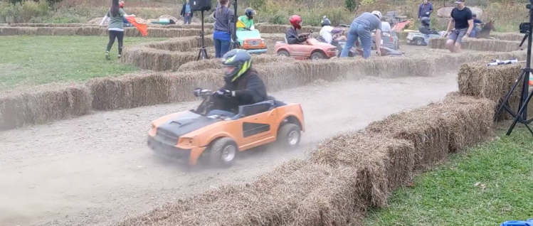 makerfaire's tweet photo. Its fast and furious in Central #newjersey today as the Sussex County Maker Faire gets underway! What beats a #pumpkinpatch with #powerracing! #makerfaire #makersgonnamake https://t.co/CESUVPXcR3