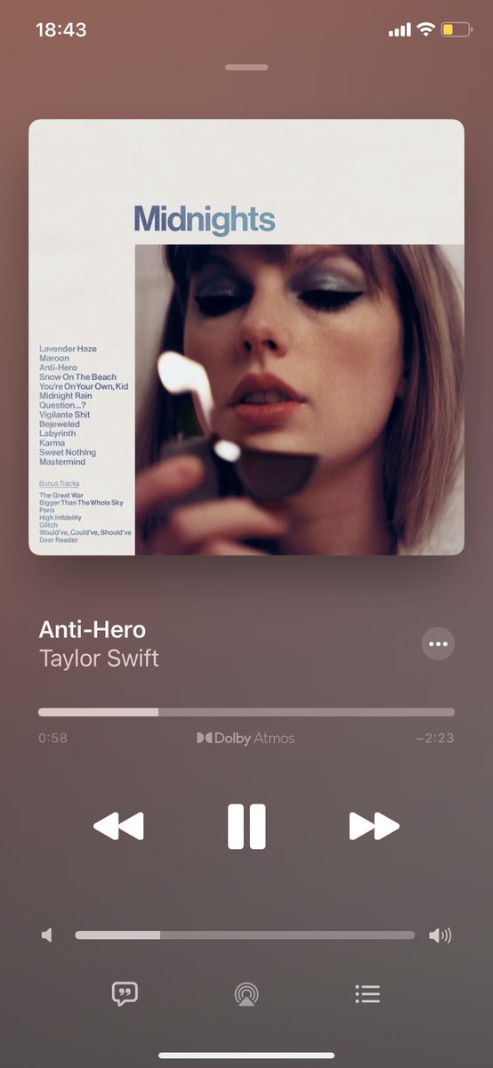 ManaleLeto's tweet image. Song of the day #TaylorSwift 🍂