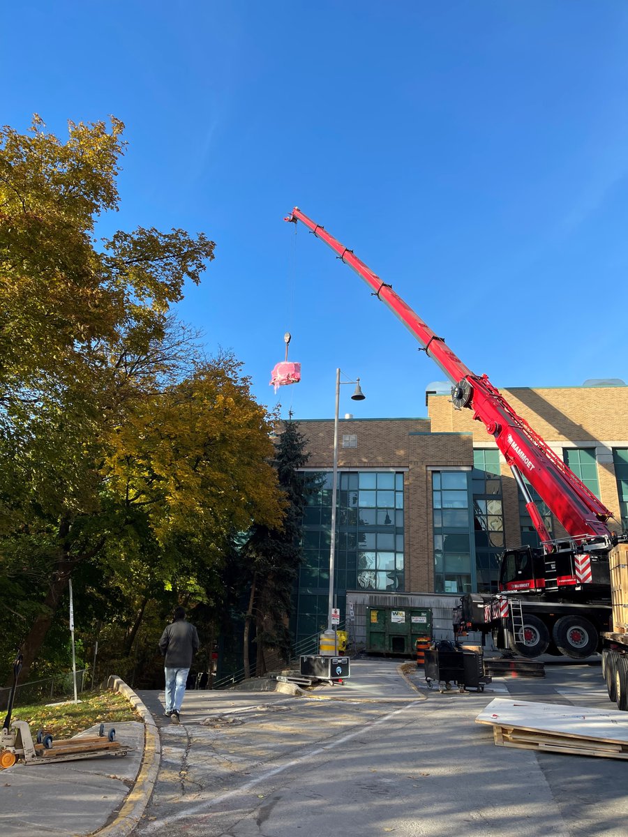 StephenLBreen's tweet photo. @Sunnybrook Radiation Treatment Program takes delivery of two @VarianMedSys Halcyons  today!  Exciting times ahead for our Program &amp; more capacity for treating our patients! @DoctorAndySmith https://t.co/l3gxSlehCp