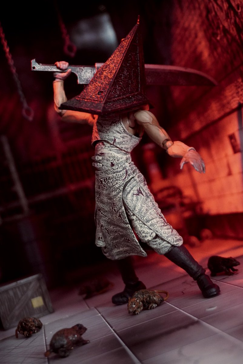 VideoV0mit's tweet photo. Figma Silent Hill Red Pyramid #silenthill #SilentHill2 https://t.co/vxPZw3BFf8