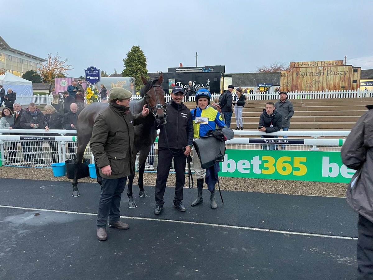 DSkeltonRacing's tweet photo. #TeamSkelton and @harryskelton89 HAT TRICK @WetherbyRaces !! 

🏆 MOLLY OLLYS WISHES lands the Listed Mares’ Hurdle 🏆 PROSCHEMA wins the Grade 2 West Yorkshire Hurdle 🏆ROCKY MAN finished up winning the Handicap Hurdle.

What a day, finished with a Kiss 💋

@MollyOllys https://t.co/XGgZ4fWAXm