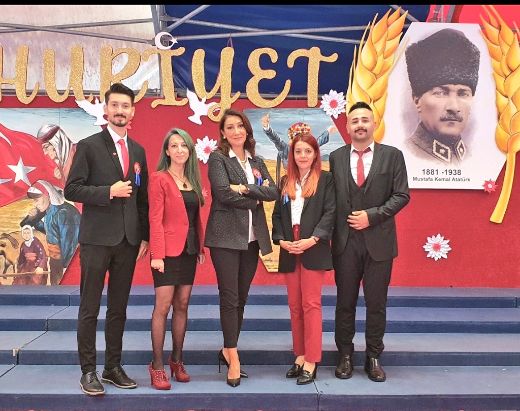 GorselBk's tweet photo. 🇹🇷En Büyük Bayramdır. ❤️Kutlu Olsun. Cumhuriyet 99.yaşında. 
@bk_etiler
@Sinembetiler  @ilkay_tandogan #etilerkampüs #29EkimCumhuriyetBayramıKutluOlsun https://t.co/0ApIiXysT0