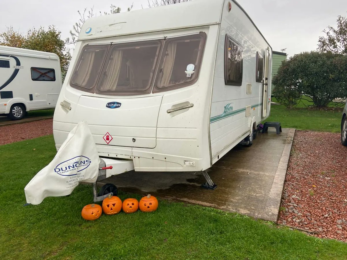 Looksuniquesign's tweet photo. Had a smashing wee day so far , swimming this morning then pumpkin carving (or drilling) lol now looking forward to the halloween disco for the kids .

Getting our @DuncanCaravans hitch cover in the pic as well 😀 

#Caravan #scottishcaravanning #caravanholidays #scottishtouring https://t.co/lfB189ZWkL
