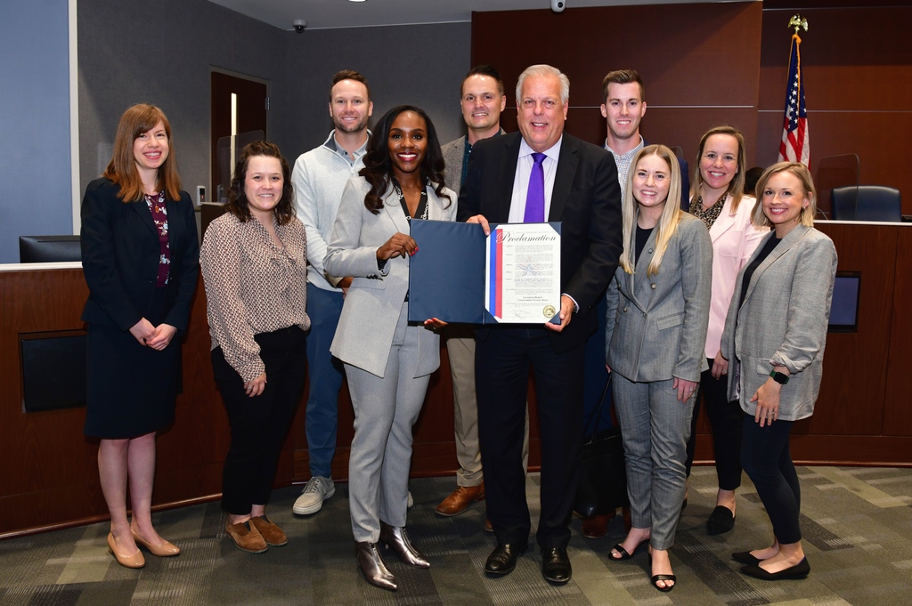 🚨IT'S OFFICIALLY COMMANDERS' CLASSIC WEEK IN THE CITY OF ARLINGTON🚨 This past week representatives of @LockheedMartin accepted the Commanders' Classic proclamation from Mayor Ross from @CityofArlington. 🎟️:CommandersClassic.com