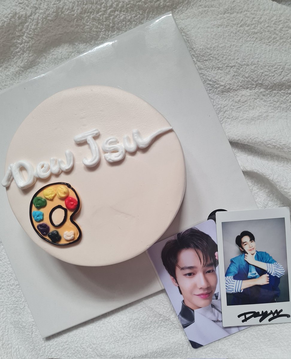Parkchanchann2's tweet photo. Happy birthday p'Dew, wish you all the best. Hope i can see you one day, love you sooo sooo much❤ @dew_jsu
#22ndHappyDewDay
#dew_jsu https://t.co/uqOqhaLxbM