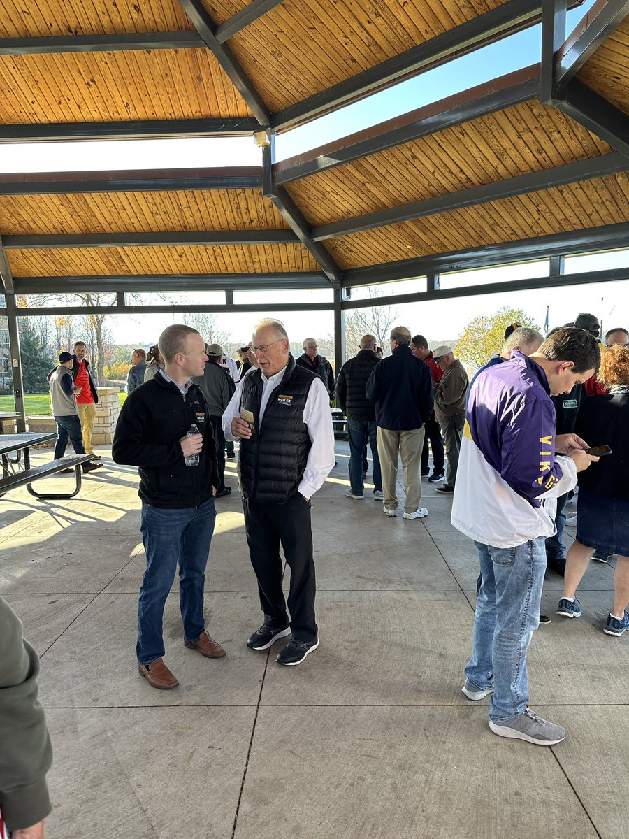 JimForMN's tweet photo. Great to join a wonderful group out for door-knocking today!

Minnesotans are fired up for change! https://t.co/zys8TM9fp9