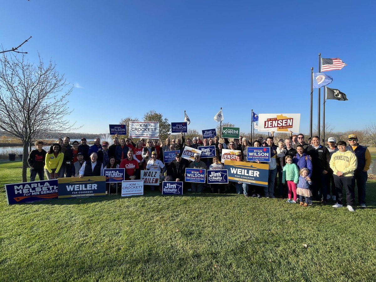 JimForMN's tweet photo. Great to join a wonderful group out for door-knocking today!

Minnesotans are fired up for change! https://t.co/zys8TM9fp9