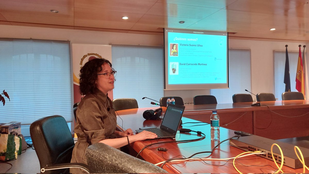 Victoria Suárez falando do Software Libre en tempos de pandemia. Unha aperta moi grande a David que hoxe non pode estar con nos!