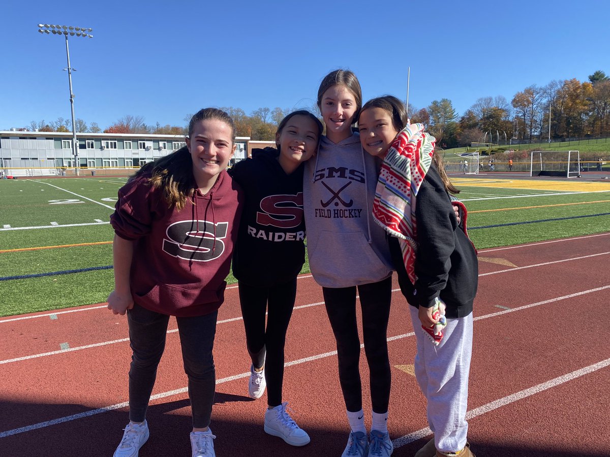 smspe10583's tweet photo. Behind every championship team are awesome ball girls.  Way to go Caitlin, Katie, Ali &amp; Maddie. Huge congratulations to Scarsdale Field hockey for their 3-2 OT sectional victory!  #scarsdalemspride #smsperocks #teamwork #hardwork #ders #dersfaithful #10583 https://t.co/tuInDTQmmO