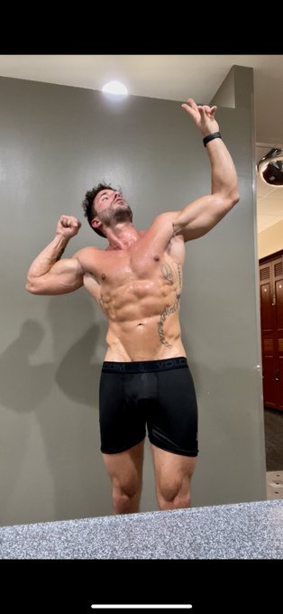 💪🏽💪🏽😈😈⚔️⚔️ https://t.co/bDRfB5zlYr<a href="/tag/onlyfans"class="tags"><span>#onlyfans</span></a>