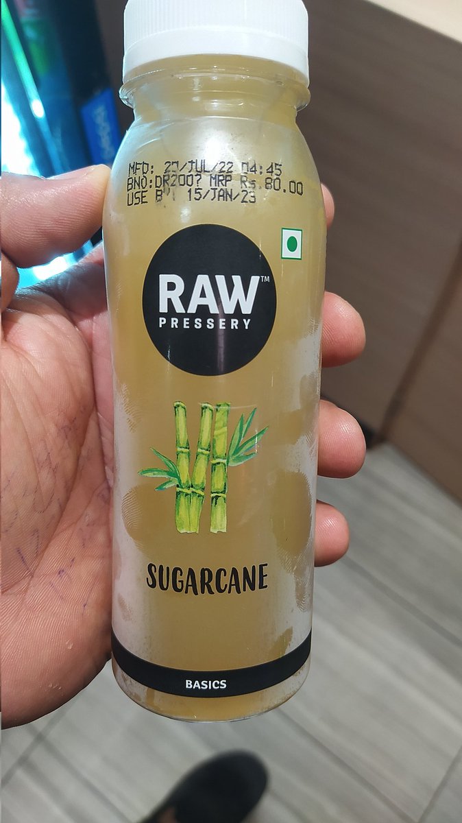 shivenduhry's tweet photo. ��ेखो किसान भाइयो आपके खेतो का गन्ने का रस 250 ml, 80/-   रूपए में बिक रहा है #postharvest @future__farming https://t.co/RHIaGrkUFz