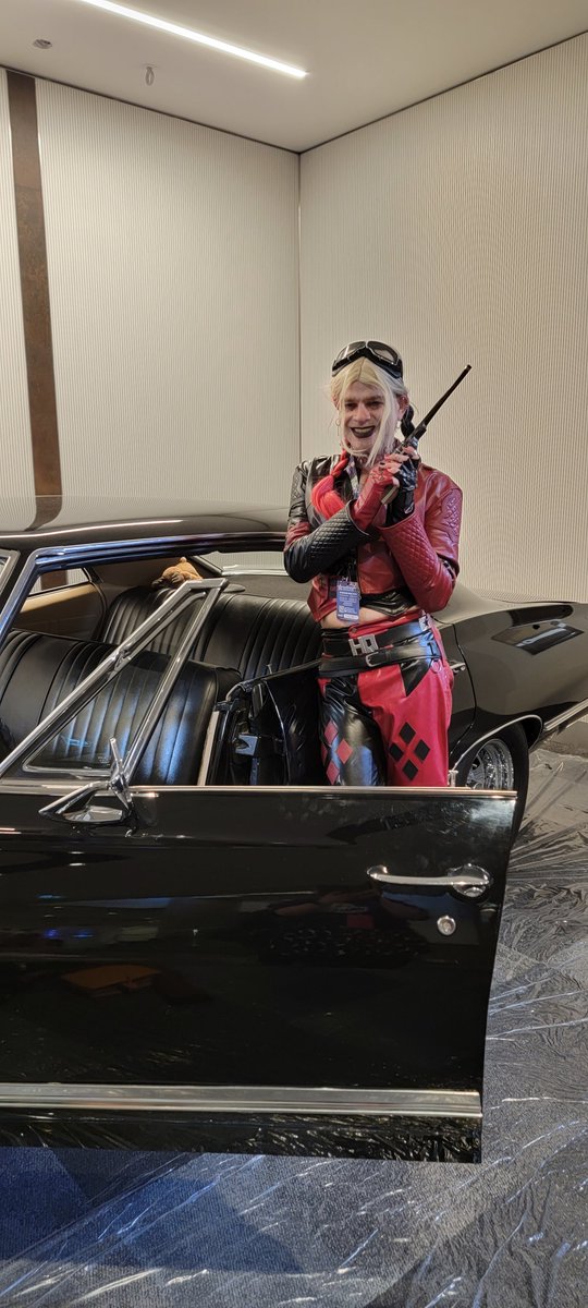 SupergirlofArgo's tweet image. Omg.......all leather seats! 🥰 #halcon2022 #Supernatural