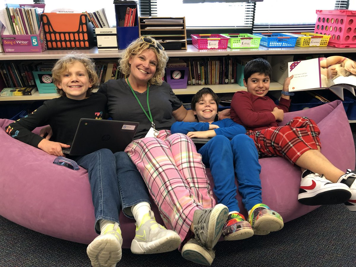 Three peas in a pod! Oh, maybe four! So much fun in the cozy canoe. <a href="/AHSD25Westgate/">Westgate Elementary</a> #WGLeads