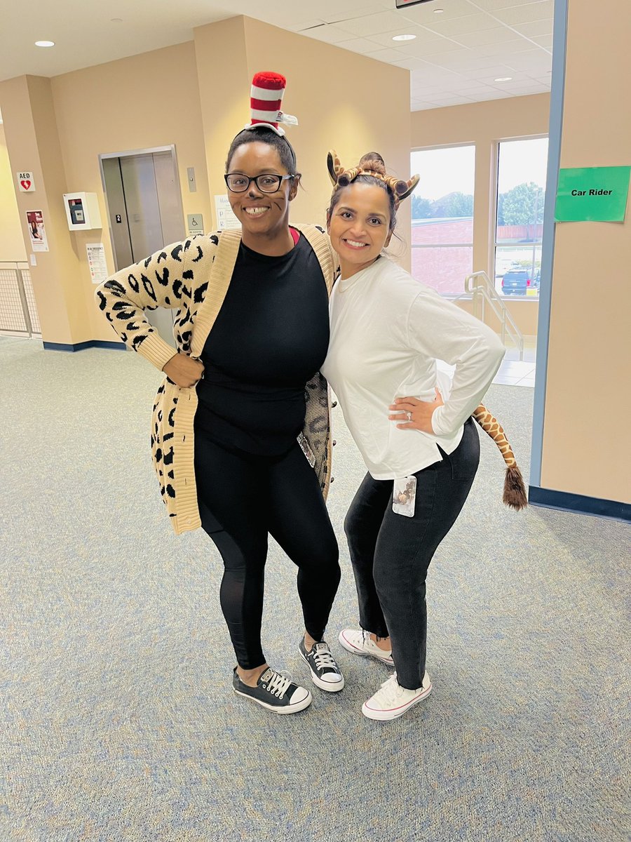 mahrinmaredia's tweet photo. Book Character Parade Day was a blast! @CVME_Huskies @xiomara_polk https://t.co/D5VDZO8KLS