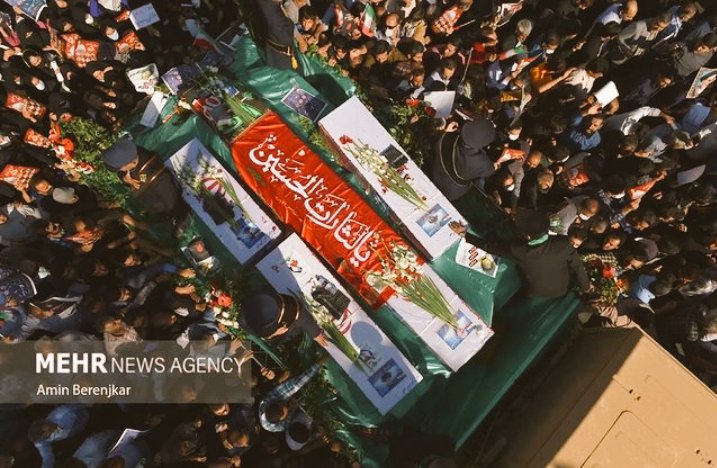 no_Account_Use7's tweet photo. The magnificent Funeral of the martyrs of the terrorist attack in #ShahCheragh Shiraz.
Condolences to all families of the deceased people.
May Allah bless the souls of martyrs. https://t.co/iZTw7jHLTp