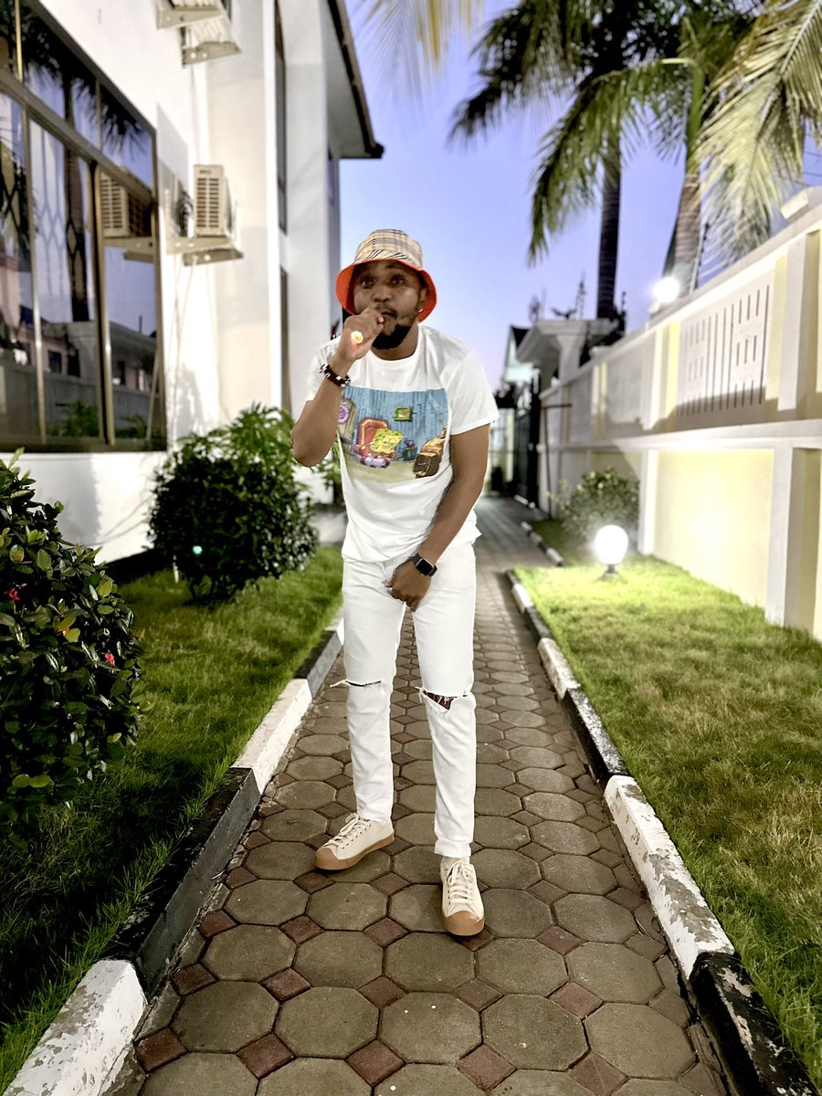 OtchuCinco's tweet photo. Celebrating love and good energy today… cc: @CarolNdosi 🔥🔥 https://t.co/rhLSll9GqO