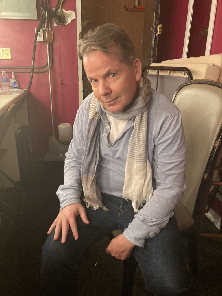 BrucioMcCulloch's tweet photo. Last show tonight thanks NYC! https://t.co/SuSAfWkAGQ
