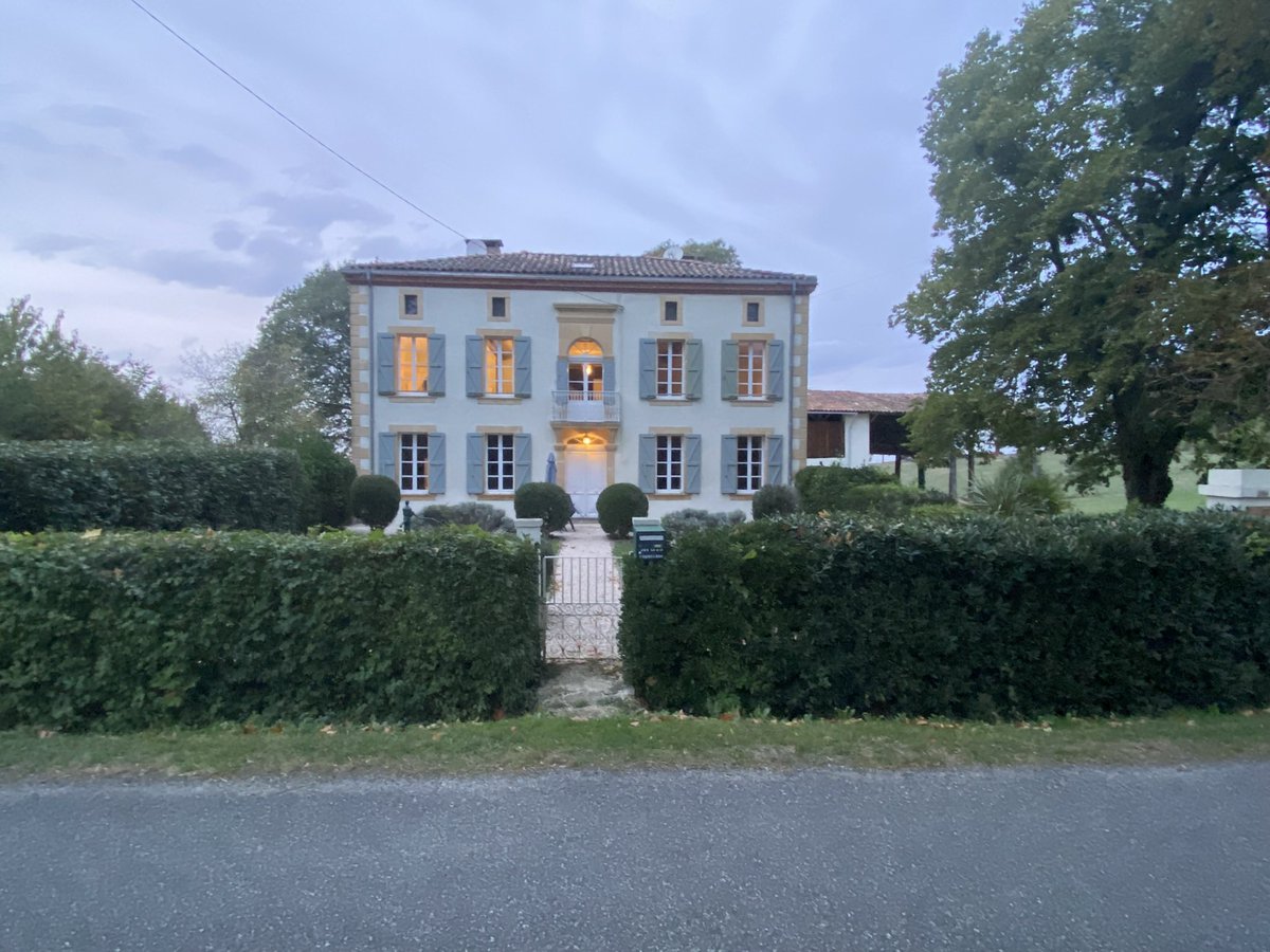 BigSi_Leafield's tweet photo. 2 years ago today we left the UK just before #lockdown2 and #brexit and bought @LemanoirVV Were we a bit worried? Nah-you only live once! Here’s to another few years 🍷🇫🇷 #Gitex2022 #frenchholidays https://t.co/kqouMVja4y
