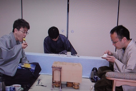 マスクを外すと反則負け
ただしおやつを食べるときは反則負けにはなりません😊