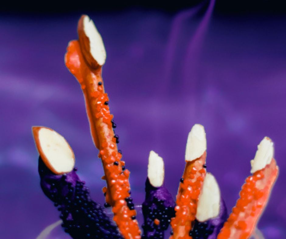 Witch Finger Pretzel Rods - RecipeMagik recipemagik.com/witch-finger-p…
