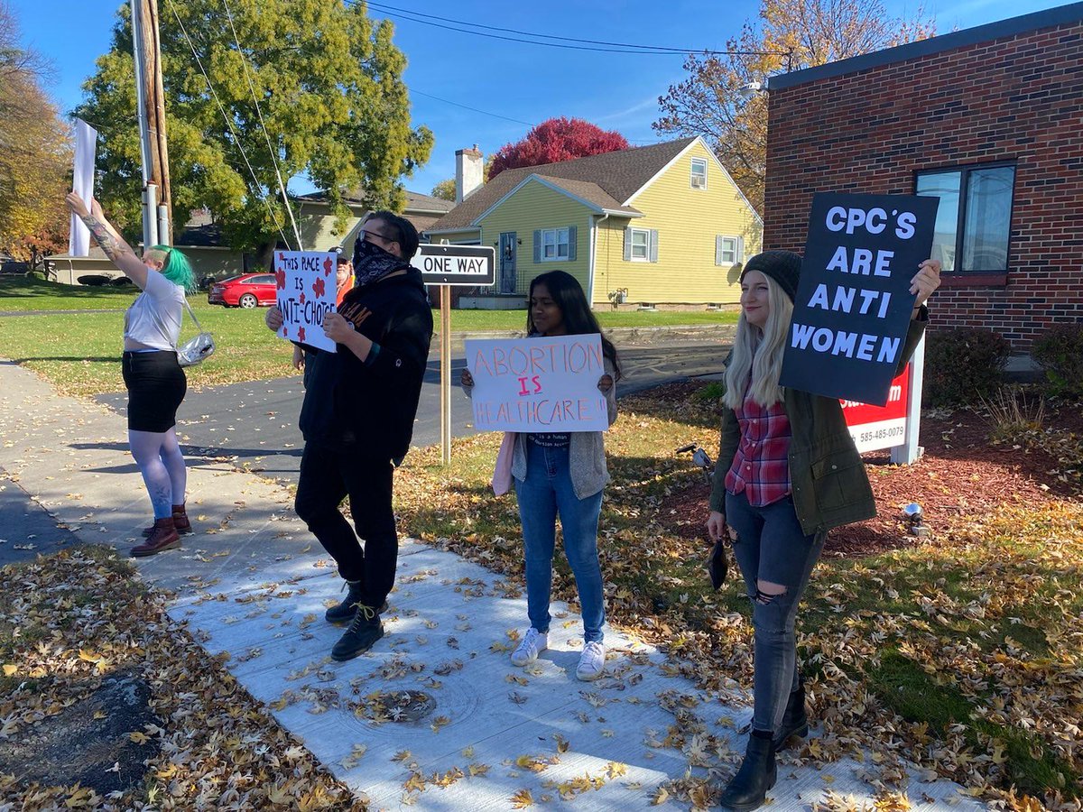 Protest at Birthright, a manipulative, anti-abortion CPC in Rochester.

#DayofAction #ExposeFakeClinics #AbortionIsHealthcare #EndFakeClinics #DefendAbortion #OurBodiesOurChoice #Rochester #RochesterNY #DSA #ROCDSA #SocialistFeminism #RocSocFem