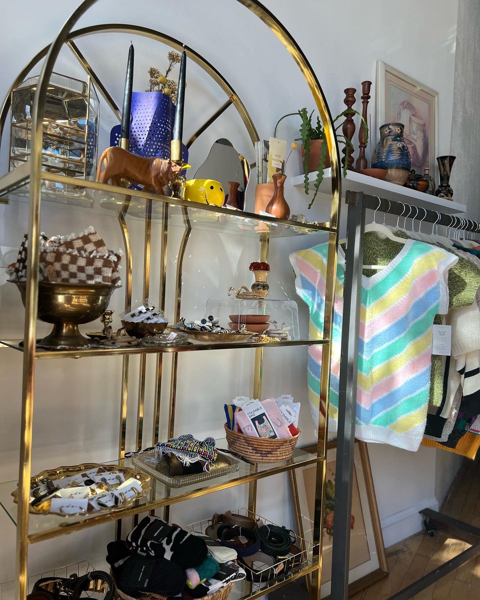 MsLaurenRWelch's tweet photo. Black-owned • Local • Vintage • #CLE 

I am so incredibly delighted to share that my sister friend and vintage shop owner Olivia Deiyamu has just opened her doors at Slow Union! Check her/her team out by stopping by in @GordonSquare at 6706 Detroit Ave. https://t.co/MUA9Xmx2l6