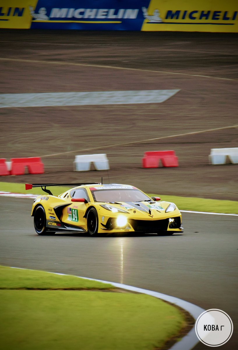 917kji's tweet photo. WEC富士🗻🇫🇷🇯🇵🏎️

Corvette 第10段🛞
#CorvetteC8R 🏁
ミッドシップになったけどAmerican🇺🇸な雰囲気を何となく感じさせるデザインは流石です🙆👏👏👏

#WECjp(@FIAWEC)
#6HFuji(@fiawec_fuji)
#富士スピードウェイ(@fswpress)
#GTEpro
#CorvetteRacing(@CorvetteRacing) https://t.co/04tts8zkjU