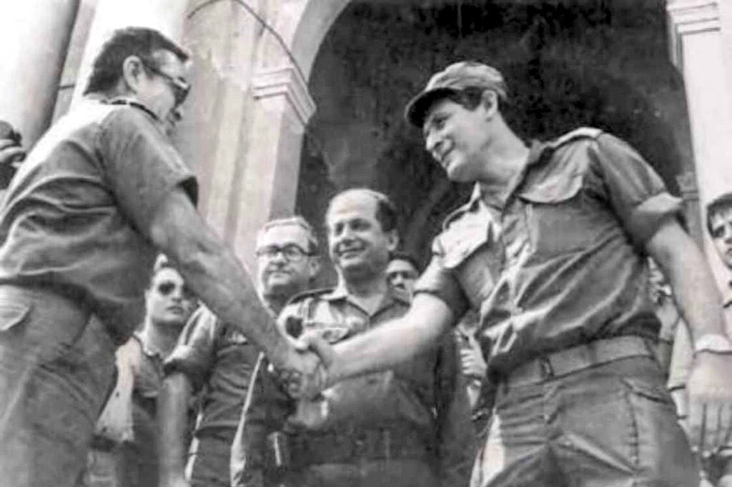 HusseinSamra10's tweet photo. The man of Israel in Lebanon
#عهد_الوهم_والفساد_انتهى https://t.co/LTKTVUmk84