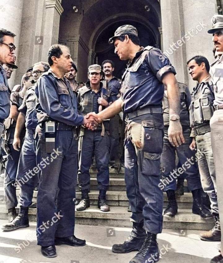 HusseinSamra10's tweet photo. The man of Israel in Lebanon
#عهد_الوهم_والفساد_انتهى https://t.co/LTKTVUmk84