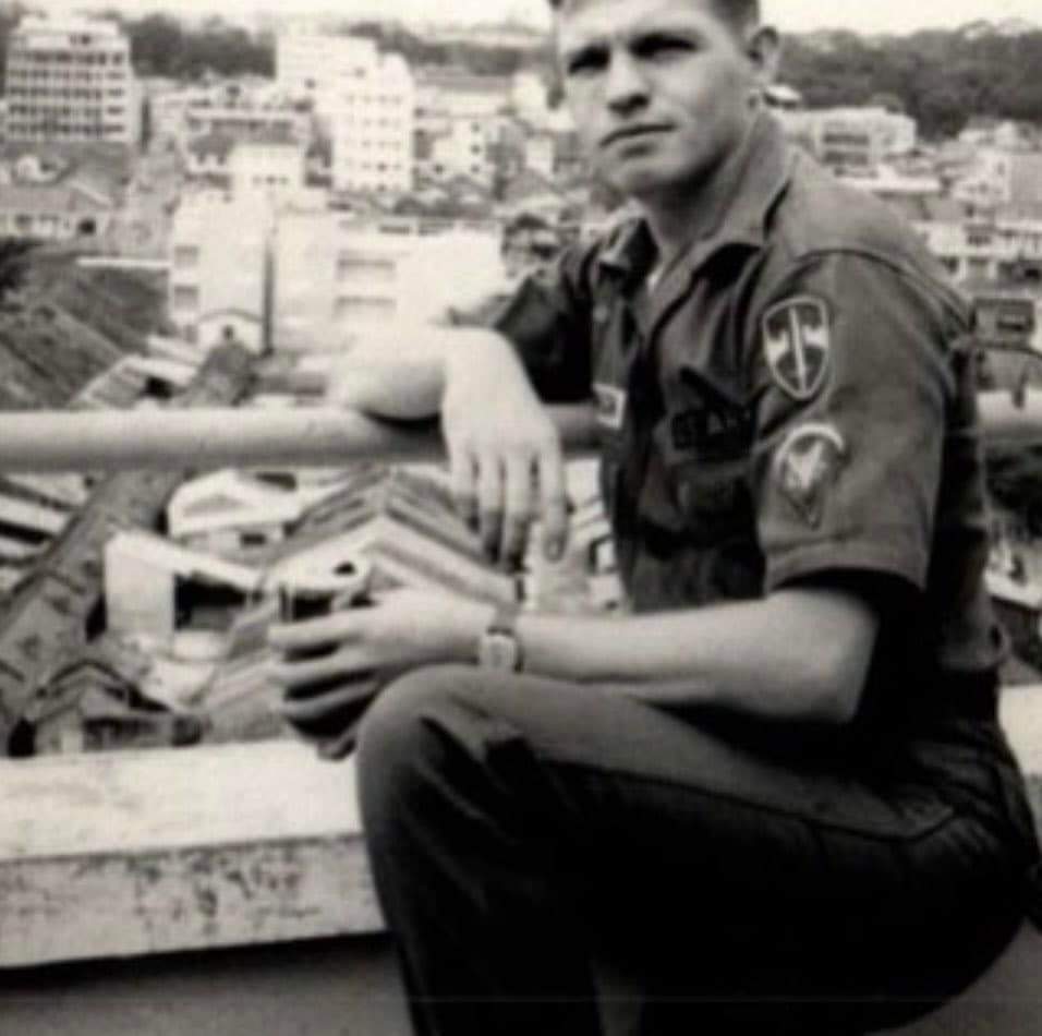 carrwolfr's tweet photo. #ThisiswhyIstand these brethren of mine all passed from #agentorange country still got them. As it did to me https://t.co/Zb1eCqvi4M