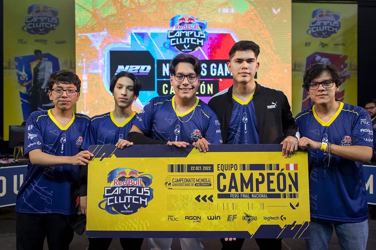 GoPrimalGG's tweet photo. Se van a Brasil 🇧🇷!!! @NitrousGamingPe ganó el pase para el evento internacional de la #redbull #campusclutch Un evento inolvidable, gracias @redbullgaming por la oportunidad de poder participar en la organización del evento. Agradecemos de todo corazón a todos los que asistieron https://t.co/U6YD5qkHgx