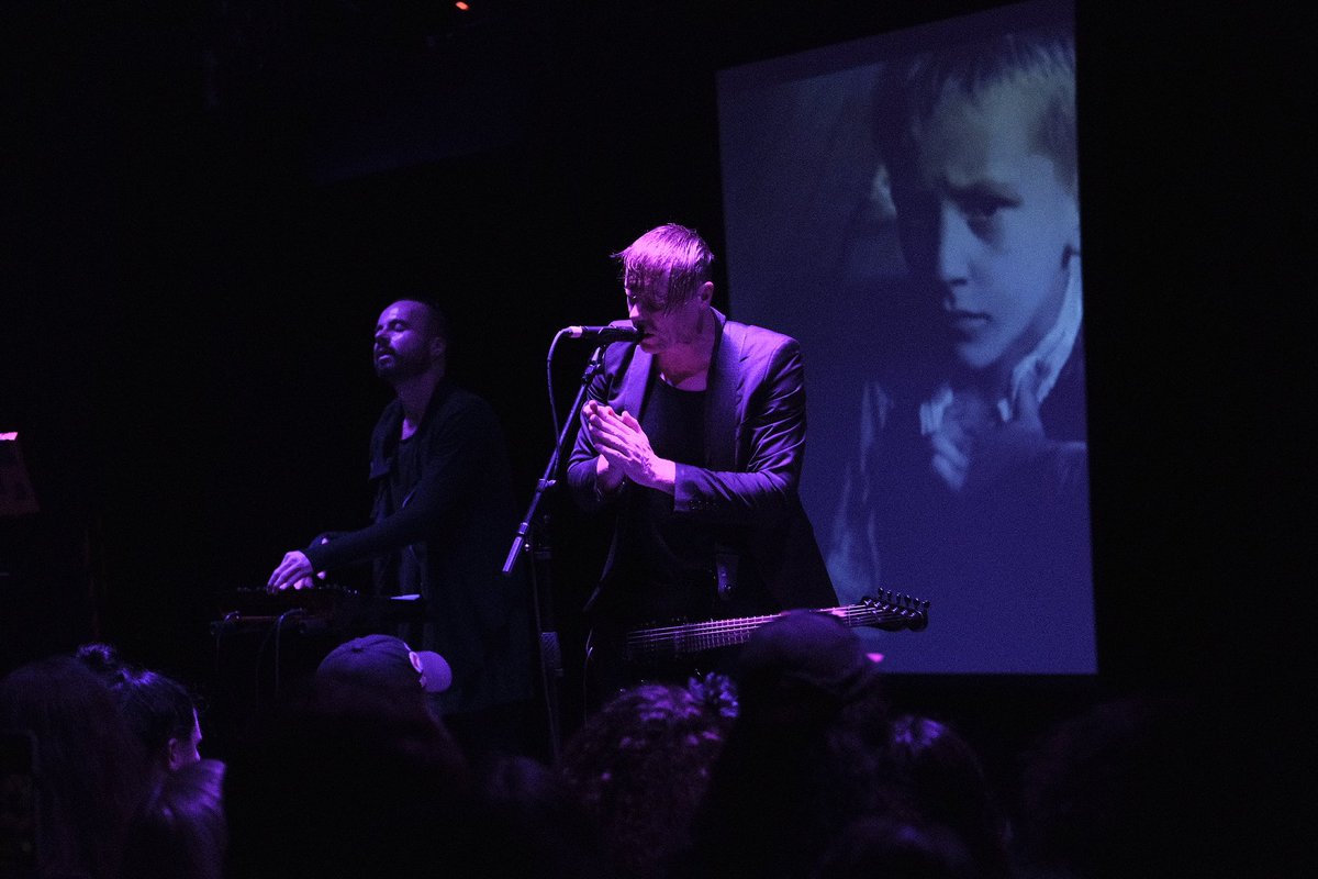 DanielCherney's tweet photo. Some shots of Traitrs at the Abbey, Orlando. #traitrs #fuji #fujix100f https://t.co/yuksmiP9Px